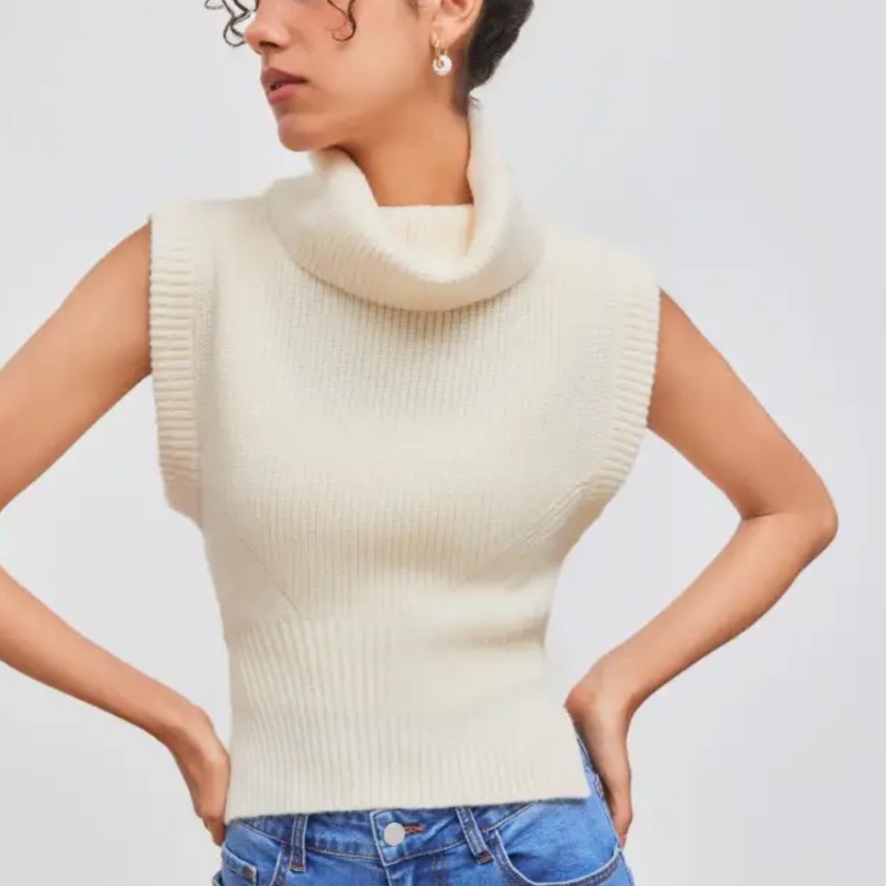 Cider old money Preppy Turtle Knit Sleeveless Cream‎  Sweater Vest